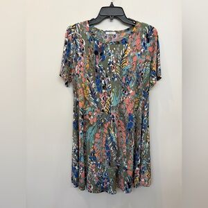 Jodifl Women's Short Sleeve Dress Size S Green Background Multi Color Pockets